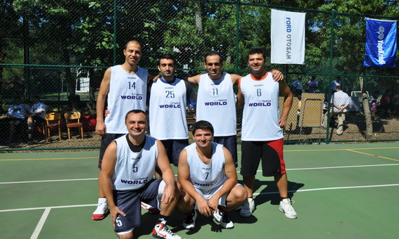 Soner Barutçuoğlu’nu Streetball turnuvası ile andık.
