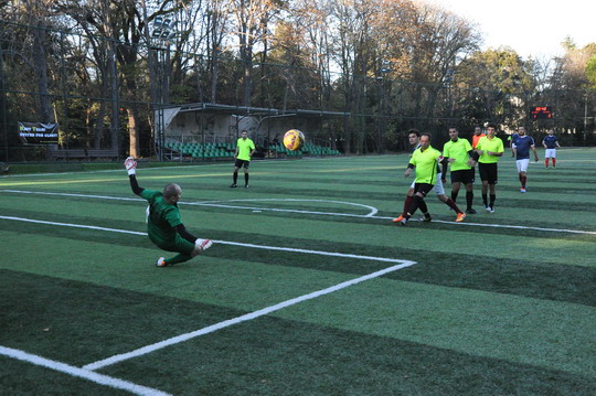 Futbol Turnuvası’nda ikinci tur karşılaşmaları kıyasaya mücadelelerle devam ediyor.