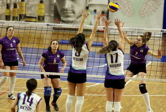 Voleybol Takımımız Şampiyonluk için sahaya çıkıyor...