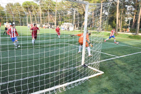 Futbol Turnuvasında ikinci hafta sürpriz sonuçlarla bitti.