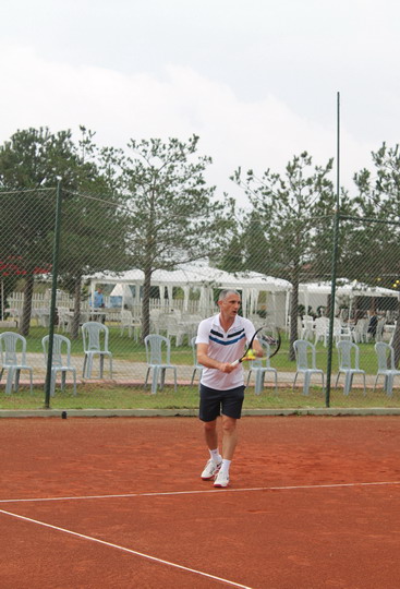 Tenis takımımız Sakarya'da özel turnuvadaydı...