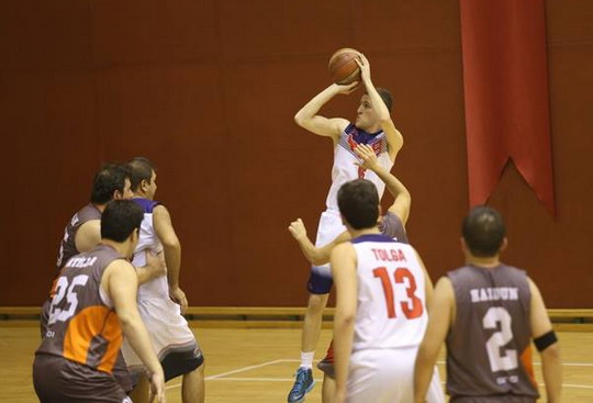 Yapı Kredi Erkek Basketbol Takımı yine galibiyetle başladı...