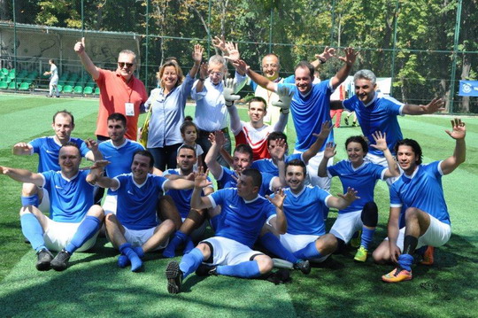 Yapı Kredi 2017 Futbol Turnuvası’nda ilk hafta karşılaşmaları oynandı!