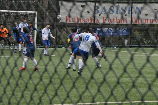 İstanbul Futbol Takımımız Basisen Futbol Turnuvası’nda ikinci oldu.