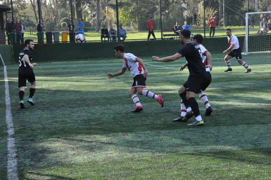 BizClub İstanbul Futbol Turnuvasında Final Heyecanı