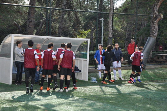 BizClub Futbol Turnuvasında ilk aşama grupları tamamlandı.