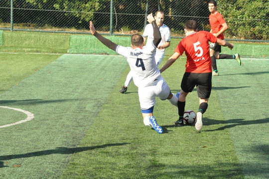 BizClub İstanbul Futbol Turnuvasında Final Heyecanı