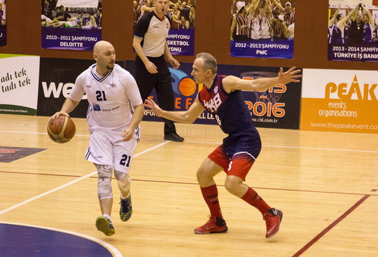 Erkek Basketbol Takımımız CBL Şampiyonunu salladı ama deviremedi...