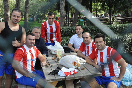 Futbol turnuvasında İlk tur karşılaşmaları tamamlandı.