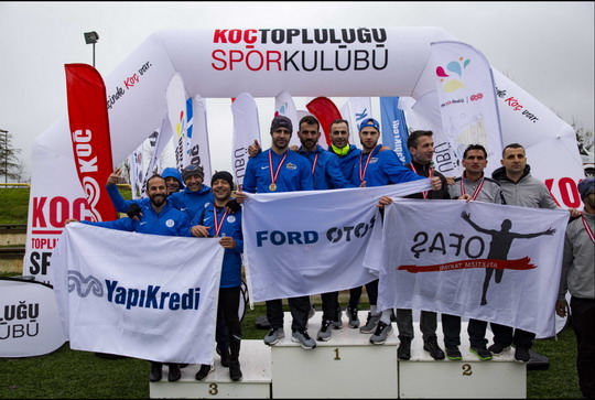 Atletlerimiz Koç Topluluğu 29. Spor Şenliği yarışlarında derece için koştular...