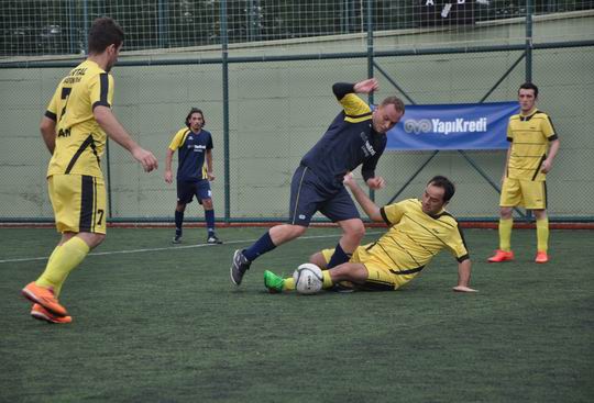 Yapı Kredi Futbol turnuvasında ilk tur maçları tamamlandı...