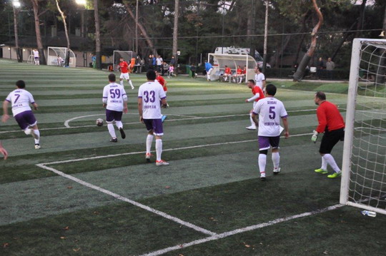 BizClub Futbol Turnuvasında ilk aşama grupları tamamlandı.