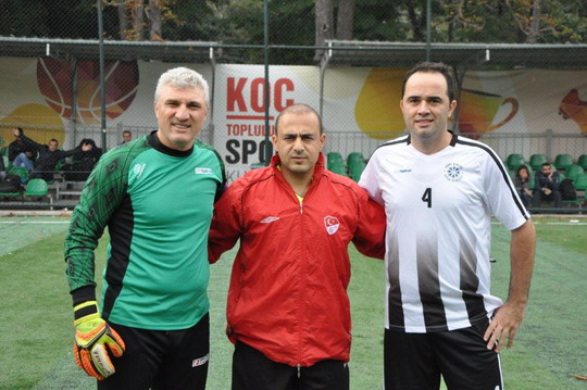 Futbol turnuvasında YKB CUP ve YKB LİG İkinci tur heyecanı başladı.