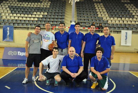Yapı Kredi Bölge Spor Şenliği’nin 13'üncüsü İzmir'deydi...