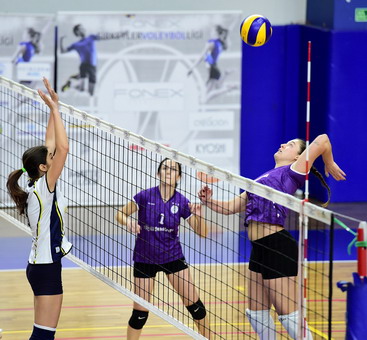 Kadın Voleybol Takımımızın galibiyet serisi devam ediyor.