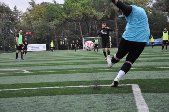 Futbol turnuvasında YKB CUP ve YKB LİG İkinci tur heyecanı başladı.
