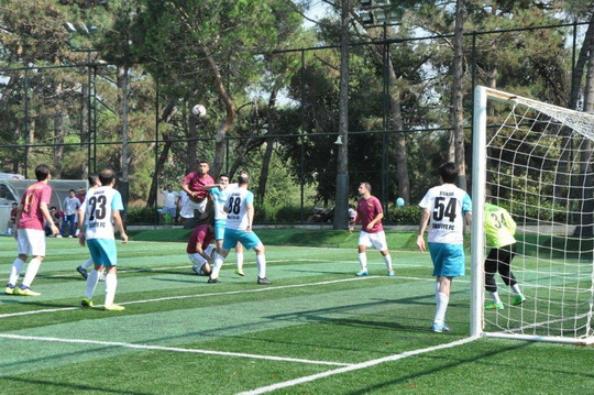 Futbol Turnuvasında ikinci hafta sürpriz sonuçlarla bitti.