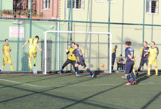 Yapı Kredi Futbol turnuvasında ikinci tur ilk maçları tamamlandı.