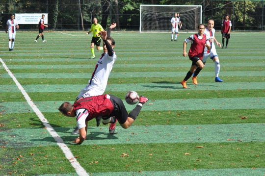BizClub Futbol Turnuvasında ilk aşama grupları tamamlandı.