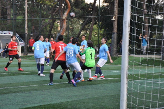 BizClub Futbol Turnuvasında ilk aşama grupları tamamlandı.