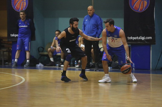 Yapı Kredi Ankara Basketbol takımımız Tek Pota Ligi’nde...