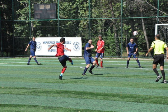 Futbol Turnuvasında ikinci hafta sürpriz sonuçlarla bitti.