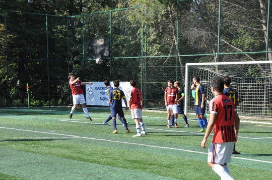 Futbol Turnuvasında ikinci hafta sürpriz sonuçlarla bitti.