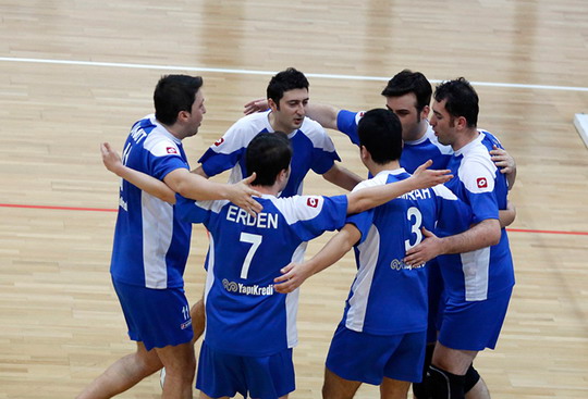 “Voleybol”da çifte galibiyet...