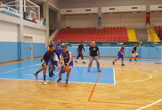 Yapı Kredi Akdeniz Bölge Basketbol Takımı Aegean League’e hazırlanıyor.