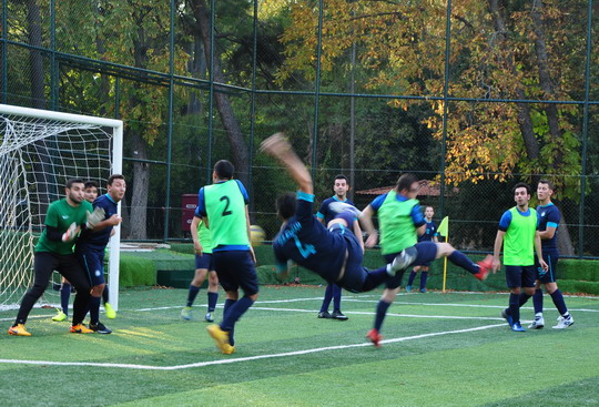 Yapı Kredi 2016 Yılı İstanbul Bölge Futbol Turnuvası ilk hafta karşılaşmalarıyla başladı.
