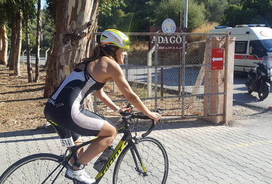 Sporcularımız Kuşadası Triatlon’unda yarıştılar.