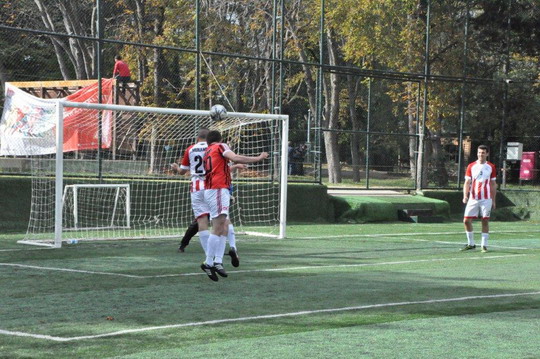 Futbol turnuvasında heyecan devam ediyor.