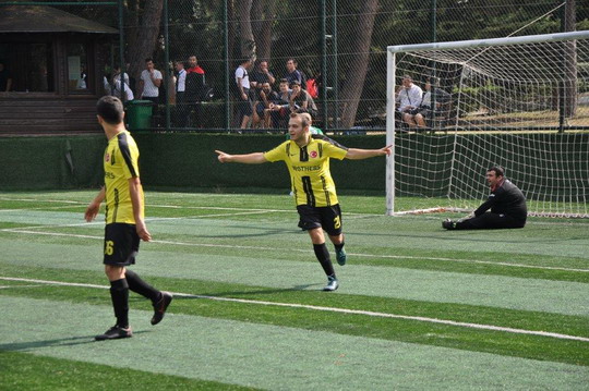 BizClub Futbol Turnuvası tüm hızıyla devam ediyor