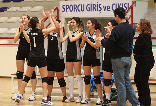 Bayan Voleybol Takımımızdan bir galibiyet daha...