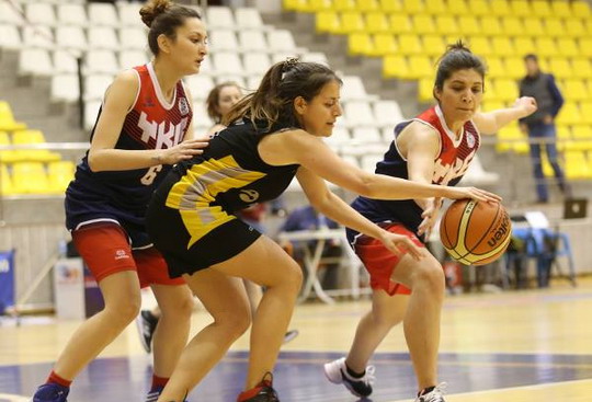 Kadın Basketbol Takımımız WCBL’ye  galibiyetle başladı!