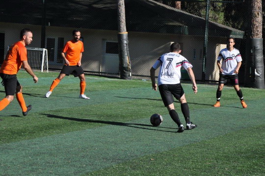 BizClub Futbol Turnuvası YKB CUP ve YKB LİG gruplarının ilk hafta maçları tamamlandı.