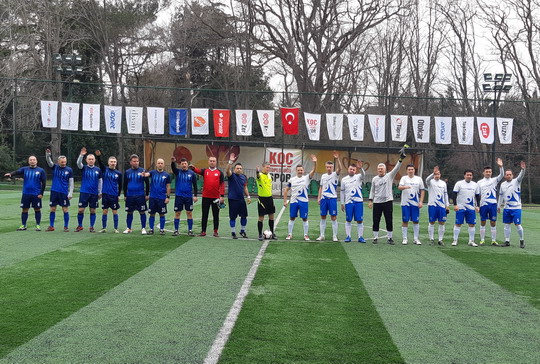 Koç Topluluğu 30. Spor Şenlikleri İstanbul Futbol turnuvalarında takımlarımız dolu dizgin başarıya koşuyor.