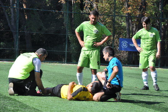 Futbol Turnuvası ikinci hafta maçlarında sürpriz sonuçlar...
