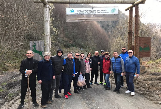 Yapı Kredi Spor Kulübü olarak yürüyüş sezonumuzu, Perakende Bankacılık Satış Yönetimi Başkanımız Zafer Eren ve kendisine bağlı Bölge Müdürlerimizle açtık.