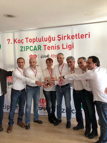 Koç Topluluğu 7. Zipcar Tenis Ligi’nde şampiyon Yapı Kredi...