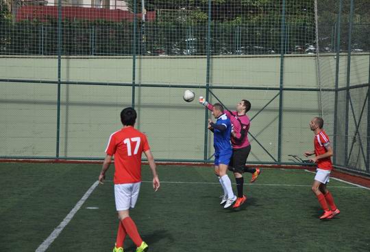 Yapı Kredi Futbol turnuvasında ilk tur maçları tamamlandı...