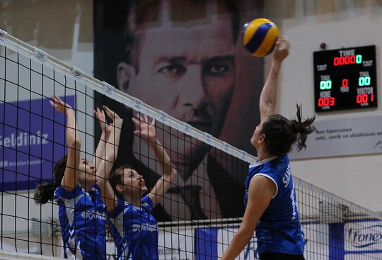 Voleybolcularımız bu hafta da galip...