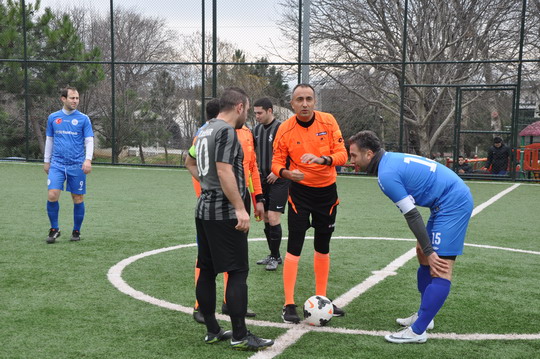 BASİSEN İstanbul Futbol Turnuvası’nda Yapı Kredi Takımlarımız FİNALDE.....  ŞAMPİ... YAPI KREDİ...