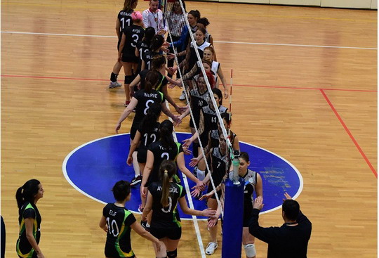 Voleybol Takımımız ilk maçında galip...