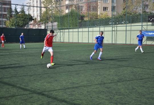 Yapı Kredi Futbol turnuvasında ilk tur maçları tamamlandı...
