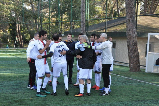 BizClub İstanbul Futbol Turnuvasında Final Heyecanı