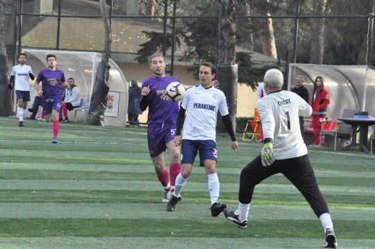 Yapı Kredi İstanbul Bölge Futbol Turnuvası’nda Yarı Final heyecanı başladı.