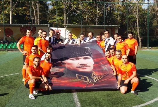 2019 Yılı BizClub İstanbul Futbol Turnuvası’nda Çeyrek Final karşılaşmaları geçtiğimiz hafta sonu Cumartesi  ve Pazar günü oynanan maçlarla tamamlandı.