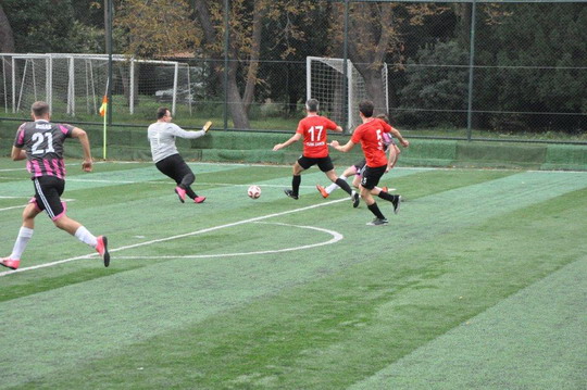 Futbol turnuvasında YKB CUP ve YKB LİG İkinci tur heyecanı başladı.