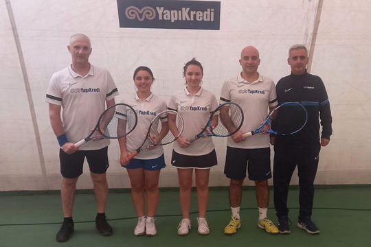 Tenis takımı sporcularımız 12. Koç Topluluğu Şirketleri Tenis Ligi’ni şampiyon olarak tamamladı.